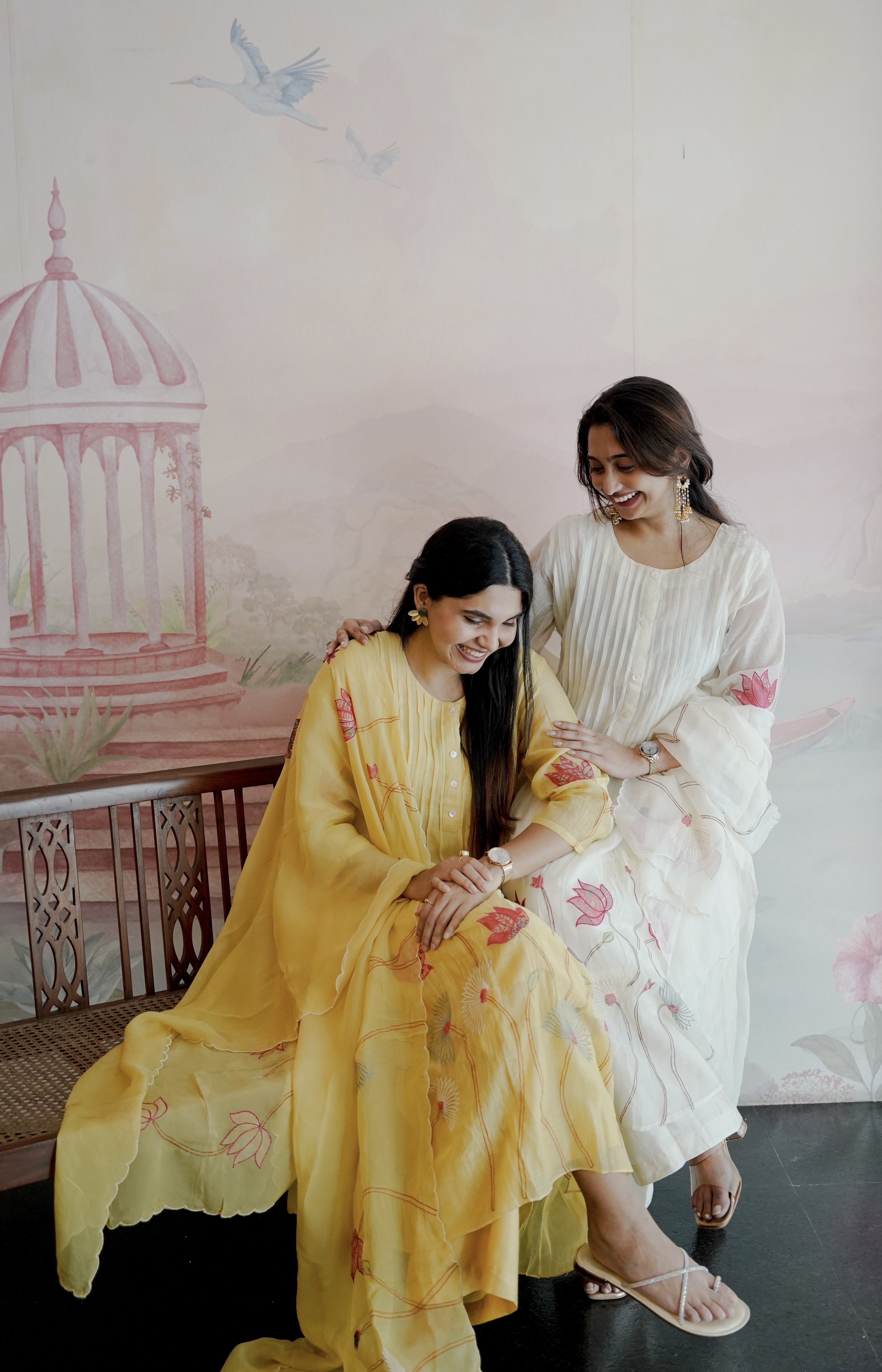 KINAV Ethnic Look 2